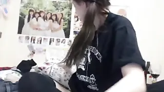 ecchikitten  She caresses her hole