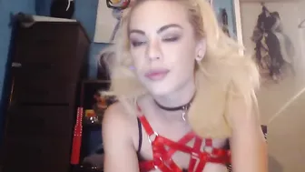 ancored  webcam female orgasm show