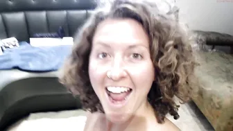 roxyrolla  fingering her anal crater in general chat