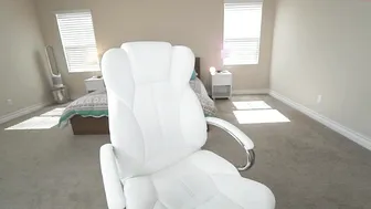 naughtykatia  makes her best webcam gold show