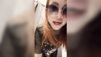 Golden_flower  in a changing room  Alisa_Beautiful kitsune-alice 2025-10-01