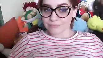 l0veapple  MFC Fuck in public chat