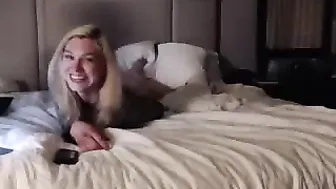 6foottallsexyblond69  webcam fuck until she Cum