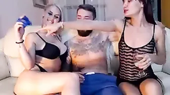 ketrin3_new  fingering her clitor