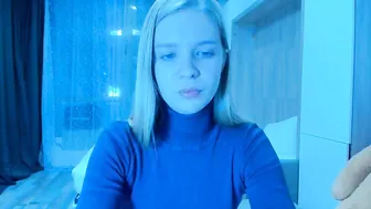 wondervera  her pussycat was so damp