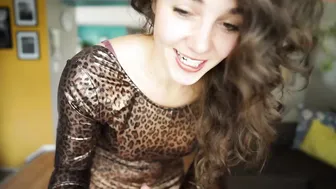 bloomyogi  college slattern stimulates her damp hole