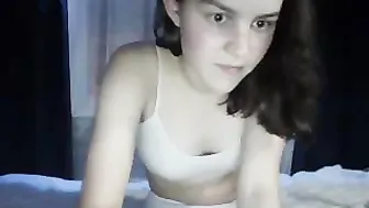 themadnessofyouth  webcam streetwalker has awful boobs