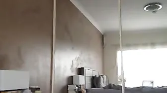 nicnevin_fae Young chicks dance striptease