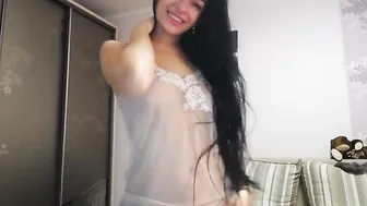 lesyabosco Cute female fucks cunt with phallus