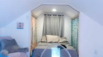 JesseDanger Beautiful blonde girl shows naked body