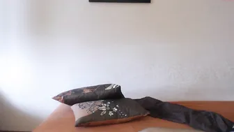 eachotherslovers Business bitch masturbates shaved pussy