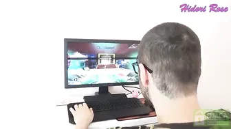 Hidori Rose Magnificent mother dances