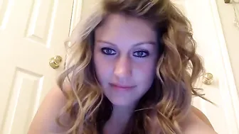 smexxii93 Vulgar thing stretches vaginal hole