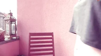 Alissa Noir Beauty in stockings gently pulls pussy