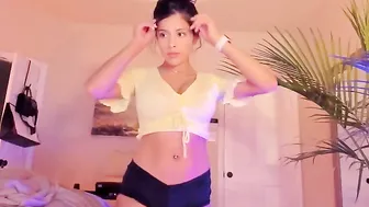 skylerlo Gorgeous mare gently massages pussy