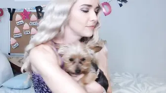 scarlettmiles slut sucks guy dick