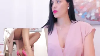 savage_play babe cums off toys