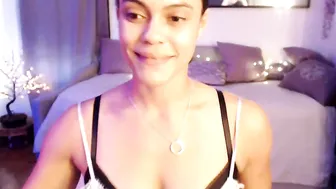 quinnlive the stubborn fuck fascinated by masturbation