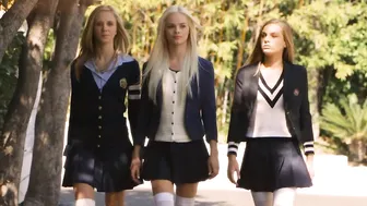 Nicole Aniston lush woman