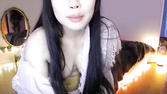 lemontea ardent slut seduces with a huge ass