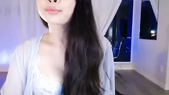 lemontea exquisite body gently pulls pussy