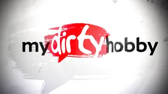 Aische Pervers caressed on the bed