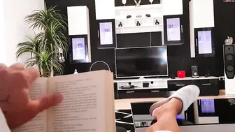 Sari-Sander whore lady with a tattoo shows her charms