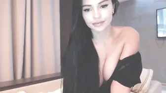 mikki_g sexually doing cleaning