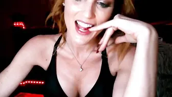 jennyblighe sexy women suck guy dick