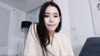 li_chang gently fucks pussy