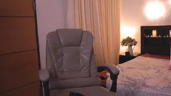 sweetkira555 young slut sucking dick