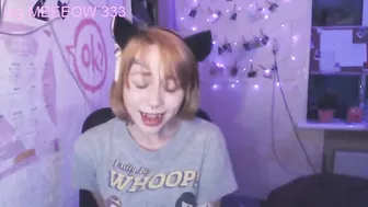 BunnyKelly  amazing whore caresses shaved holes