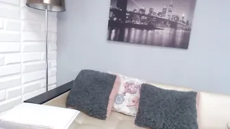 ValerieAustin manyvids teasing his gap with her middle finger