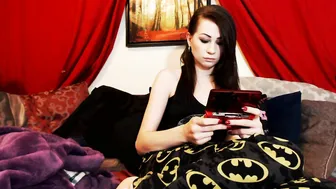 MissMoonMoon  manyvids busty chick gets naked