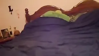 hotlynn manyvids busty maiden posing in stockings