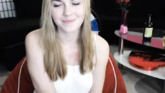 BaileyRayne  manyvids painted bitch gently pulls pussy