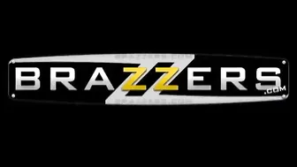 Julia Bond manyvids gorgeous lady in a long dress