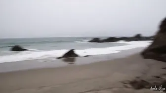 JadeSkye manyvids tiny presents itself in all its glory.