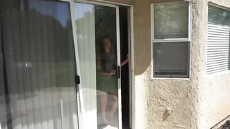 Haley420 manyvids petite hottie passionately jerks off her cunt