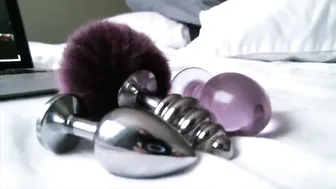 BunnyButt cute harlot caresses sex lips