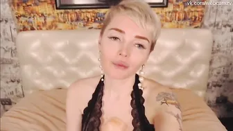 MissisSchmitt fat woman fucks herself wild