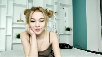 hollashow having fun with her toy