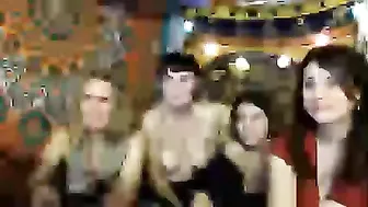 tittiesssssssss private video 21.10.2019