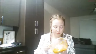 rosaleahrich breathtaking babe planting in a dildo