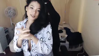 msnatey busty courage rides a dildo