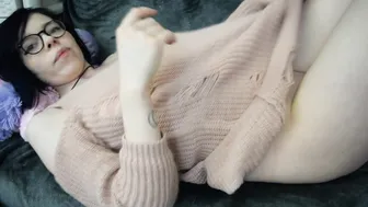 Bat Maisie  not jerking off without the presence of a girlfriend