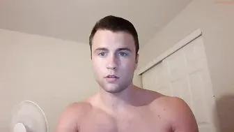 damn_whos_that fat chick fucks cunt with phallus