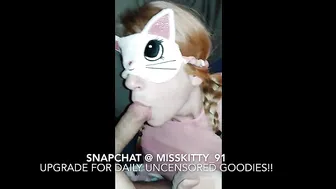 littlemisskitty91 manyvids pretty chick fucks pussy with phallus