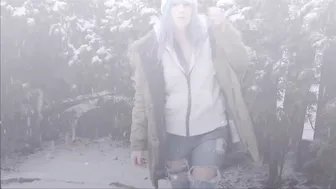 EllieMarie  manyvids- Great White North