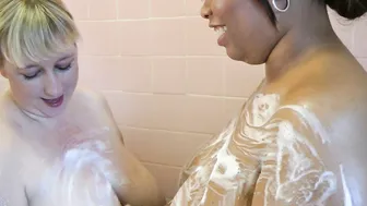 bbw-bustycookie cute brunette sucking dick